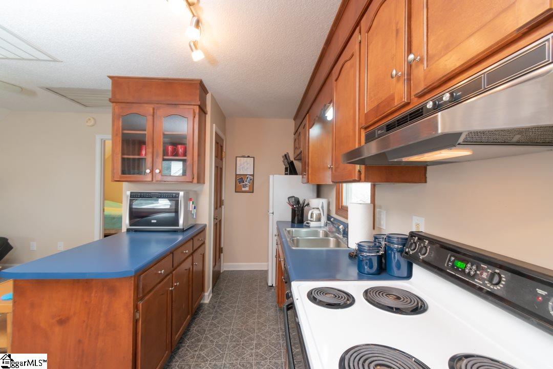 699 State Rd S-42-561 Greer, SC 29651 - Photo 35 of 36