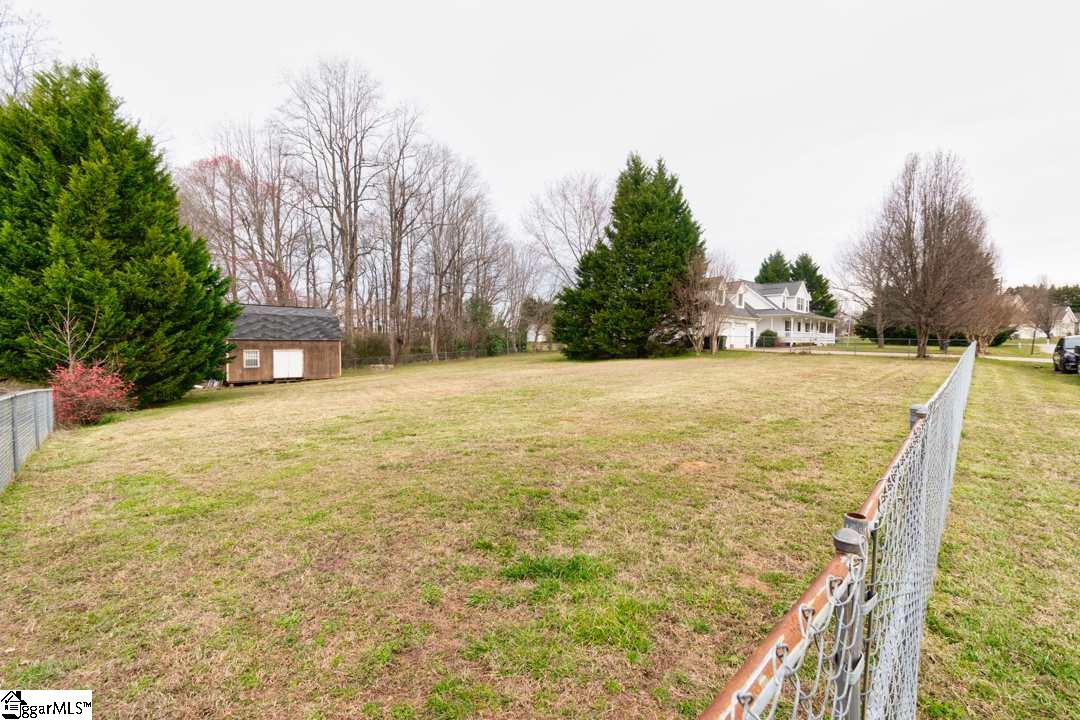 699 State Rd S-42-561 Greer, SC 29651 - Photo 6 of 36