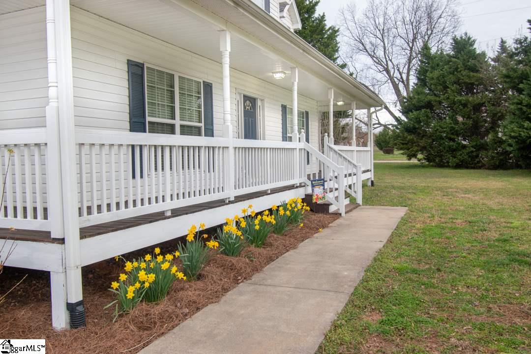 699 State Rd S-42-561 Greer, SC 29651 - Photo 8 of 36