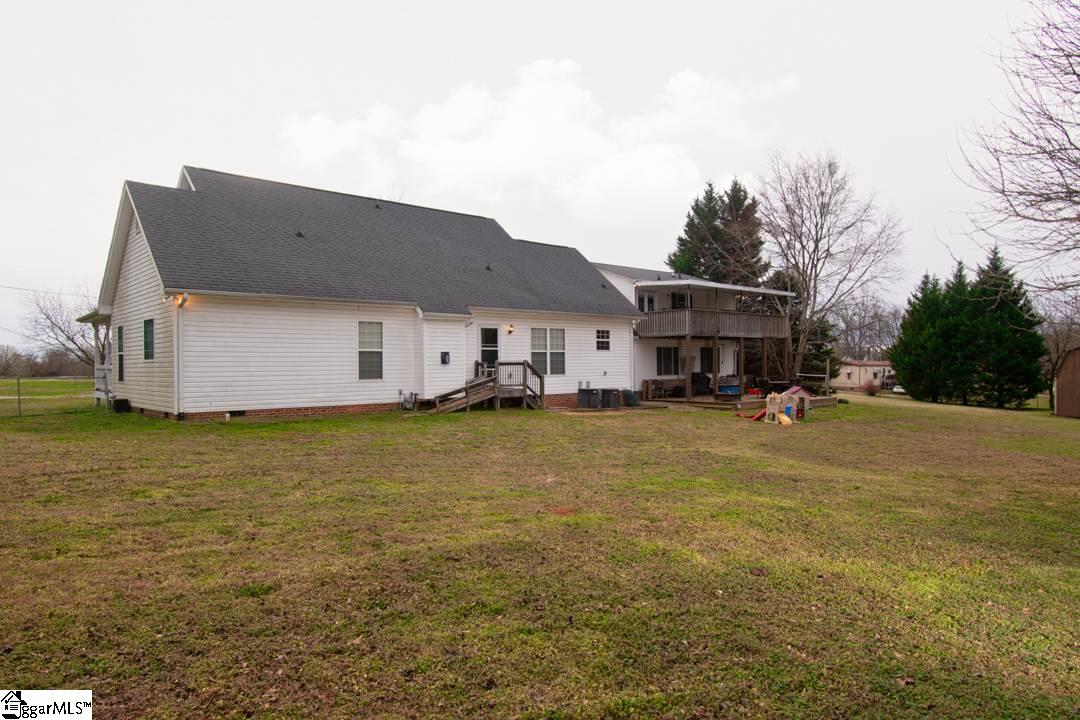699 State Rd S-42-561 Greer, SC 29651 - Photo 9 of 36