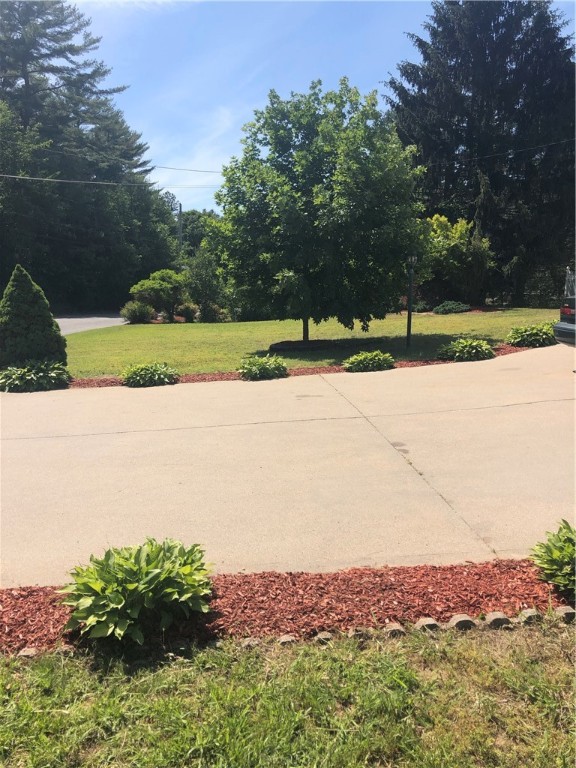 17 Pawcatuck View Road Richmond, RI 02812 - Photo 20 of 21 driveway