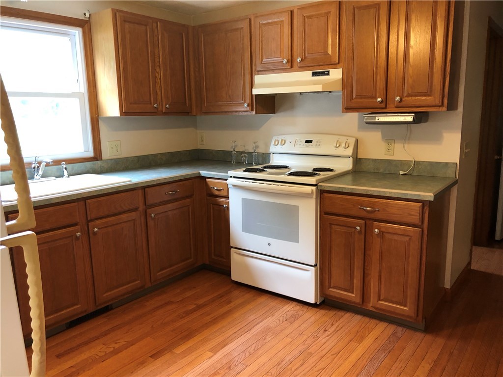 17 Pawcatuck View Road Richmond, RI 02812 - Photo 10 of 21