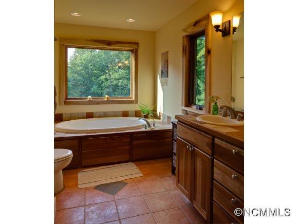 101 Log Gap Road Fairview, NC 28730 - Photo 11 of 17 Gallery Image 11