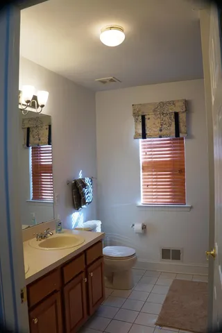 $3,200 | 611 Country Club Drive, Egg Harbor City, NJ 08215