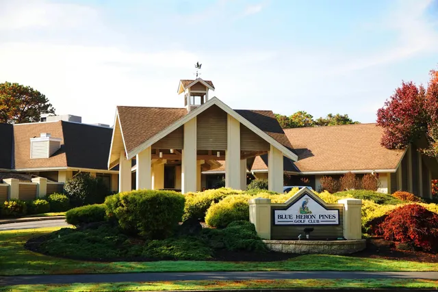 $3,200 | 611 Country Club Drive, Egg Harbor City, NJ 08215