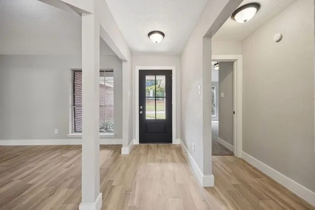 $2,295 | 2942 Waterloo Road, Pearland, TX 77581