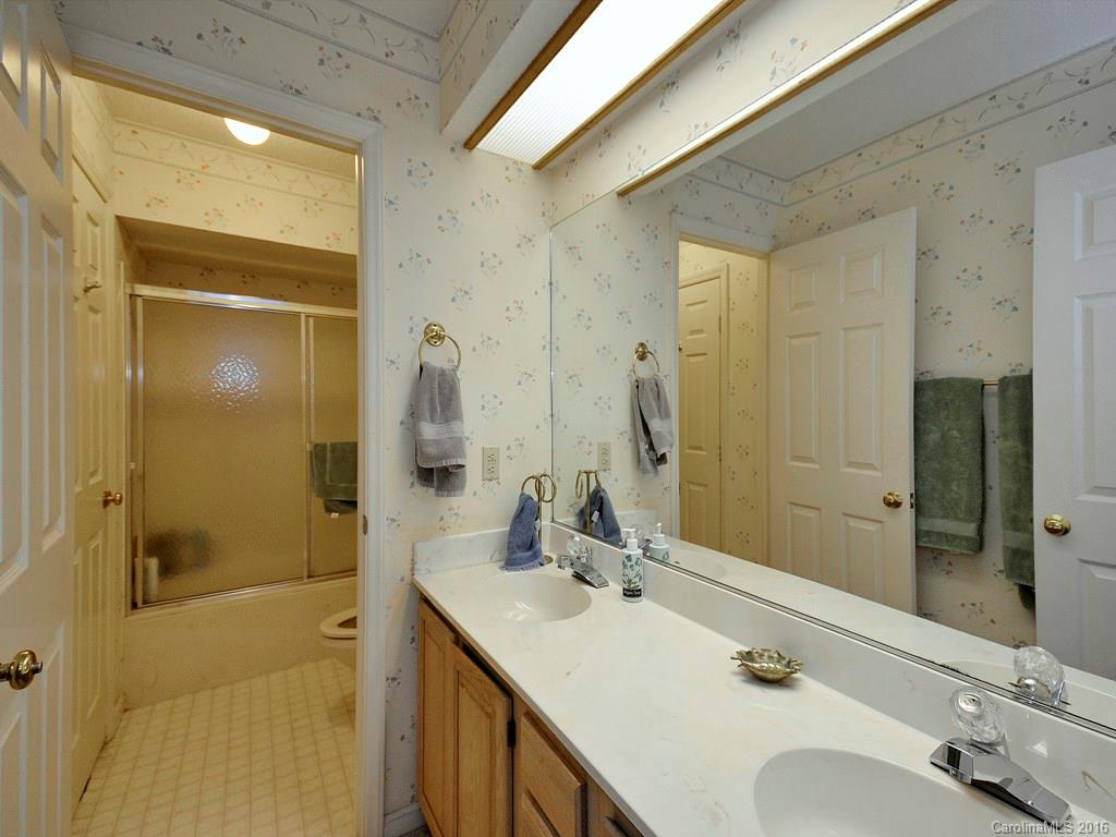 120 Beaver Ridge Road Asheville, NC 28804 - Photo 14 of 14 Gallery Image 14