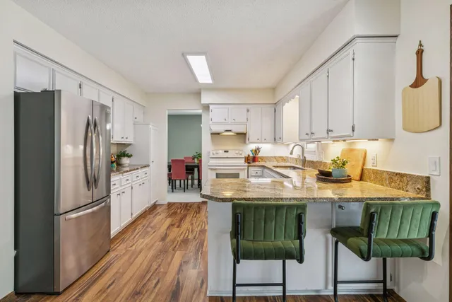 $440,000 | 13113 Grand Avenue, Burnsville, MN 55337