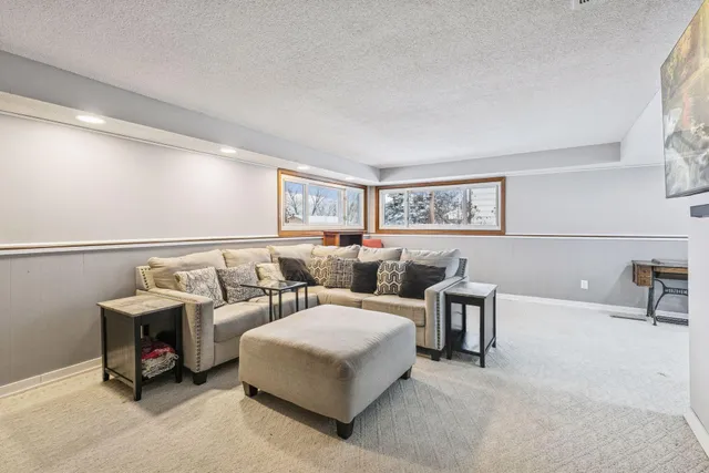 $440,000 | 13113 Grand Avenue, Burnsville, MN 55337