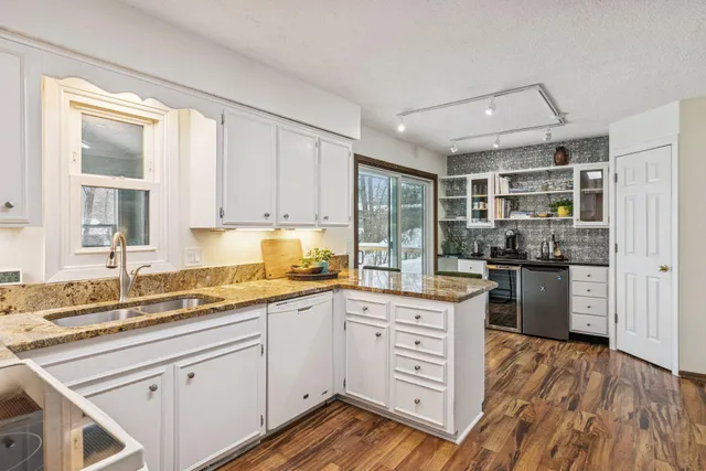 $440,000 | 13113 Grand Avenue, Burnsville, MN 55337