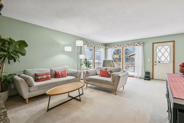 $440,000 | 13113 Grand Avenue, Burnsville, MN 55337