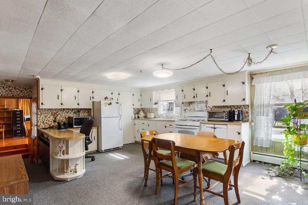 3824 Brownton Road Felton, PA 17322 - Photo 6 of 30 Gallery Image 6