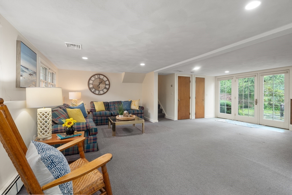 20 Brooks Road Sudbury, MA 01776 - Photo 24 of 42