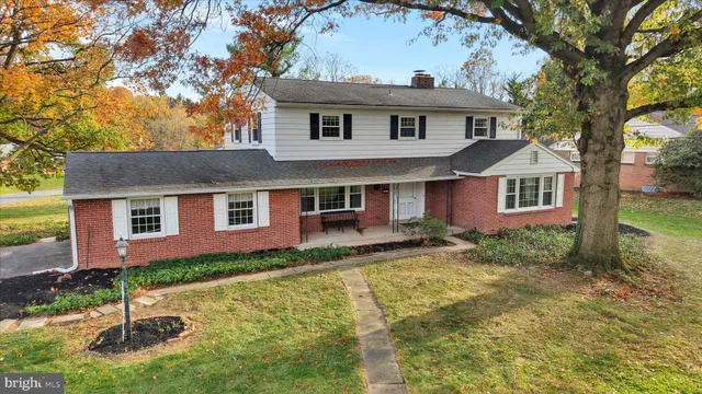 $400,000 | 821 Hillaire Road, Lancaster, PA 17601