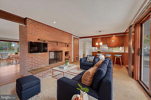 $400,000 | 821 Hillaire Road, Lancaster, PA 17601