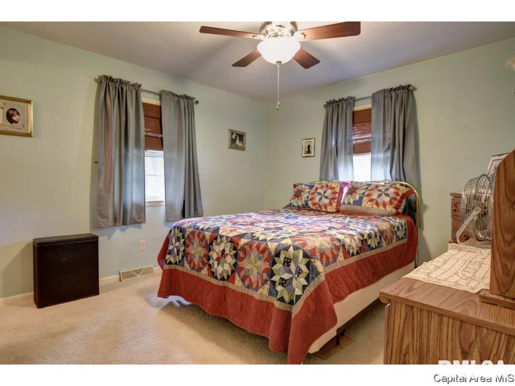 320 Lynwood Lane Springfield, IL 62703 - Photo 20 of 35 Gallery Image 20