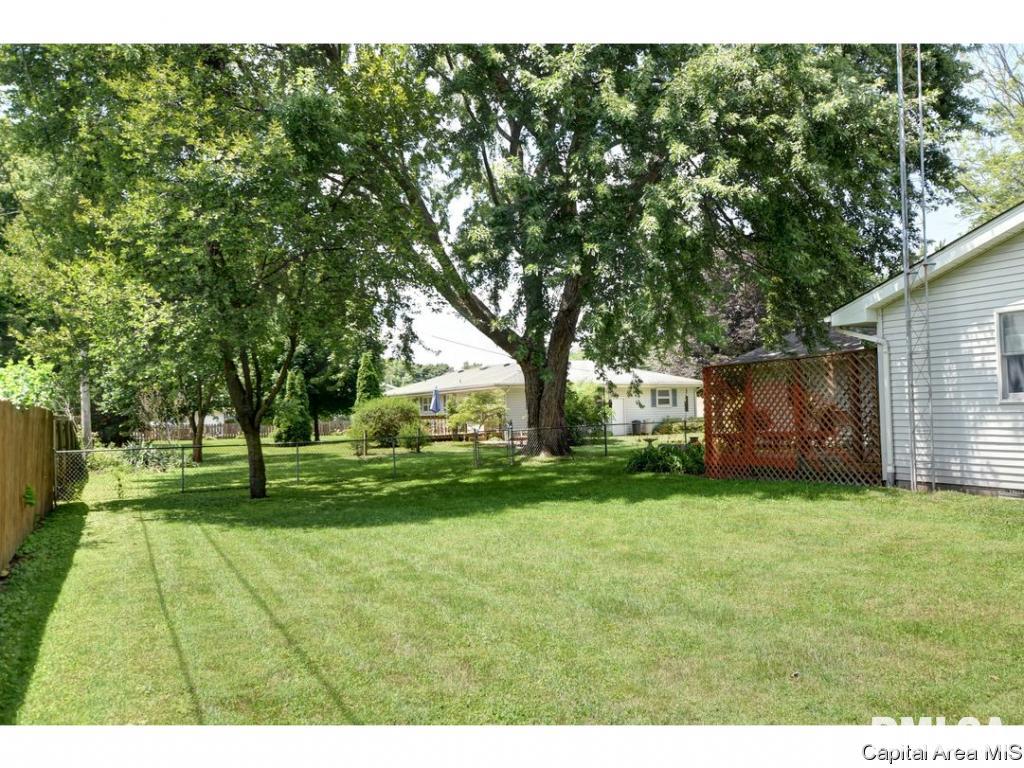 320 Lynwood Lane Springfield, IL 62703 - Photo 31 of 35 Gallery Image 31