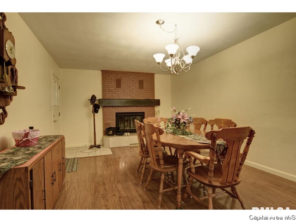 320 Lynwood Lane Springfield, IL 62703 - Photo 6 of 35 Gallery Image 6