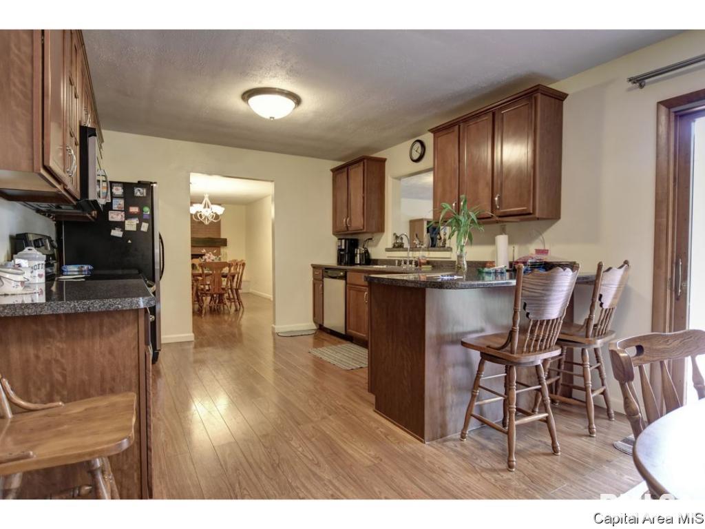 320 Lynwood Lane Springfield, IL 62703 - Photo 7 of 35 Gallery Image 7