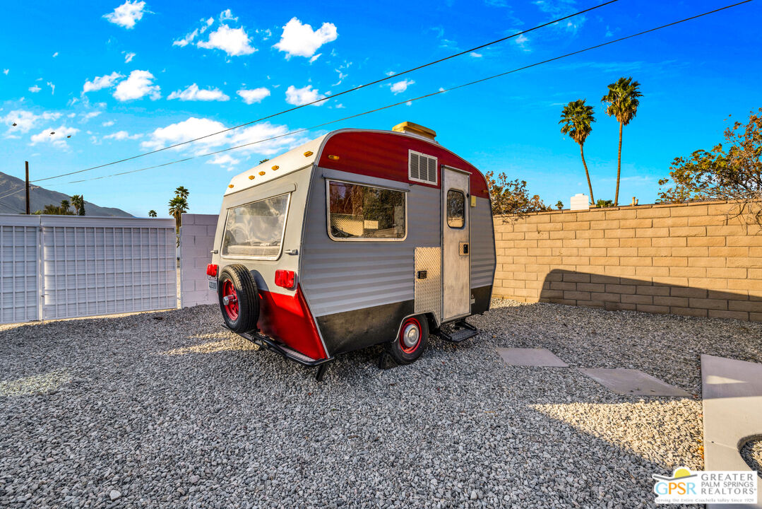 2410 North Starr Road Palm Springs, CA 92262 - Photo 33 of 43