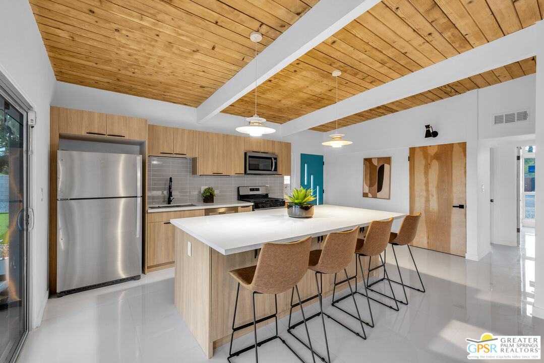 2410 North Starr Road Palm Springs, CA 92262 - Photo 10 of 43