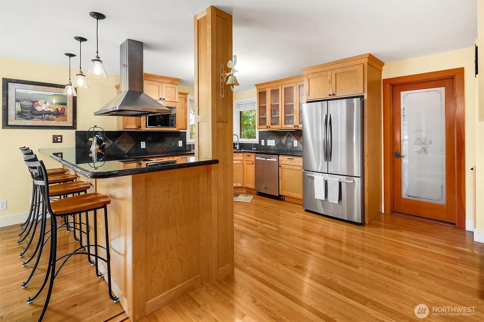 7732 195th Street Southwest Edmonds, WA 98026 - Photo 8 of 39 Gallery Image 8