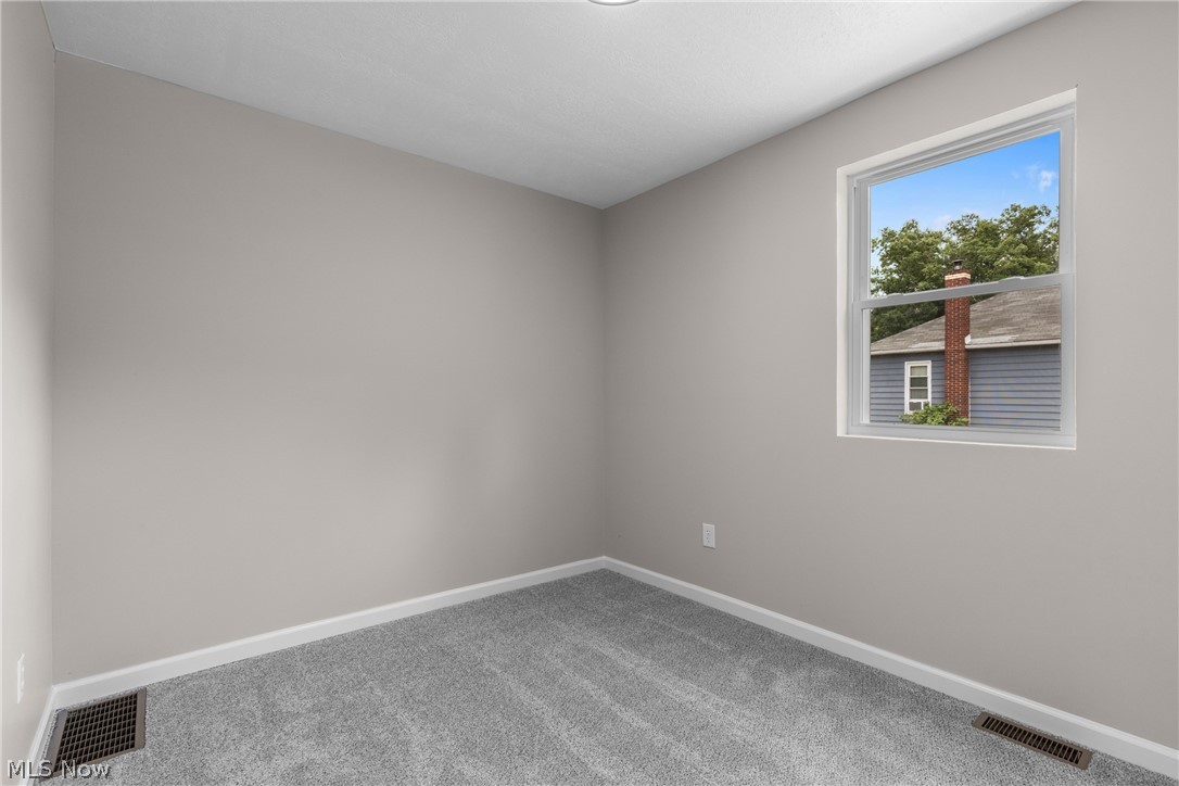 50201 Fairpoint Maynard Road St. Clairsville, OH 43950 - Photo 12 of 27