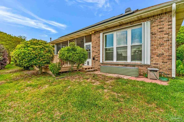 $568,000 | 4115 Oak Pointe Drive, Gulf Breeze, FL 32563