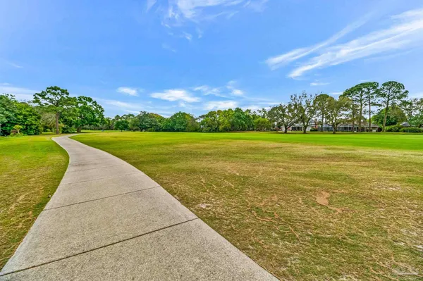$568,000 | 4115 Oak Pointe Drive, Gulf Breeze, FL 32563