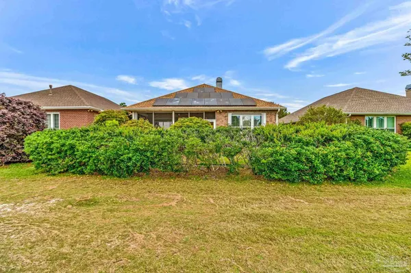 $568,000 | 4115 Oak Pointe Drive, Gulf Breeze, FL 32563