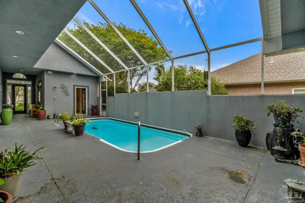$568,000 | 4115 Oak Pointe Drive, Gulf Breeze, FL 32563