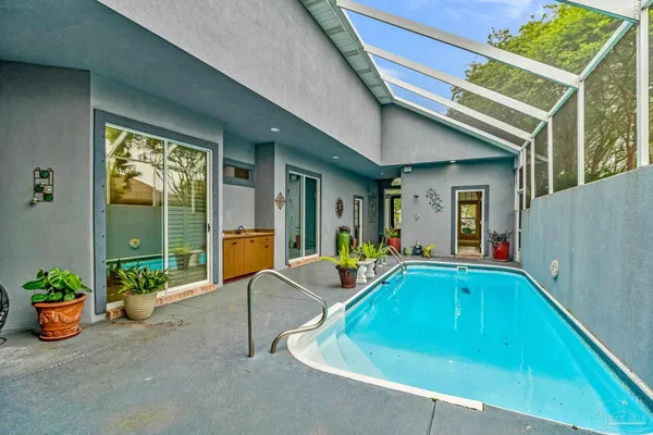 $568,000 | 4115 Oak Pointe Drive, Gulf Breeze, FL 32563