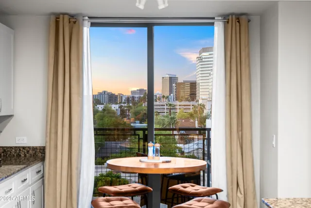 $425,000 | 17 West Vernon Avenue, Unit 412, Phoenix, AZ 85003