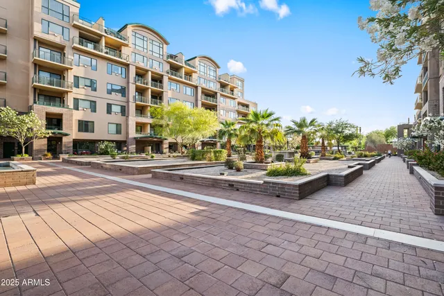 $425,000 | 17 West Vernon Avenue, Unit 412, Phoenix, AZ 85003