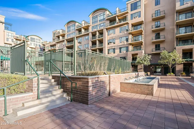 $425,000 | 17 West Vernon Avenue, Unit 412, Phoenix, AZ 85003
