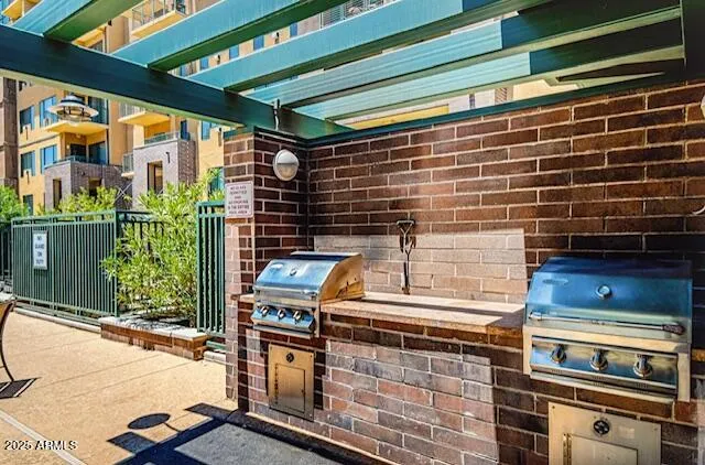 $425,000 | 17 West Vernon Avenue, Unit 412, Phoenix, AZ 85003