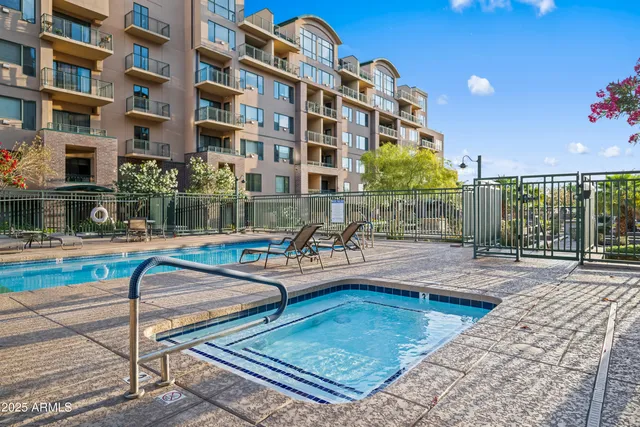 $425,000 | 17 West Vernon Avenue, Unit 412, Phoenix, AZ 85003