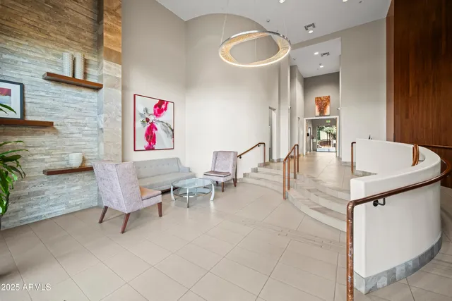 $425,000 | 17 West Vernon Avenue, Unit 412, Phoenix, AZ 85003