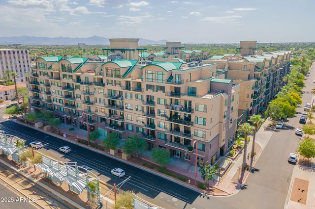 $425,000 | 17 West Vernon Avenue, Unit 412, Phoenix, AZ 85003