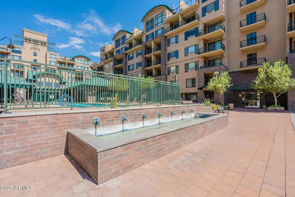 $425,000 | 17 West Vernon Avenue, Unit 412, Phoenix, AZ 85003