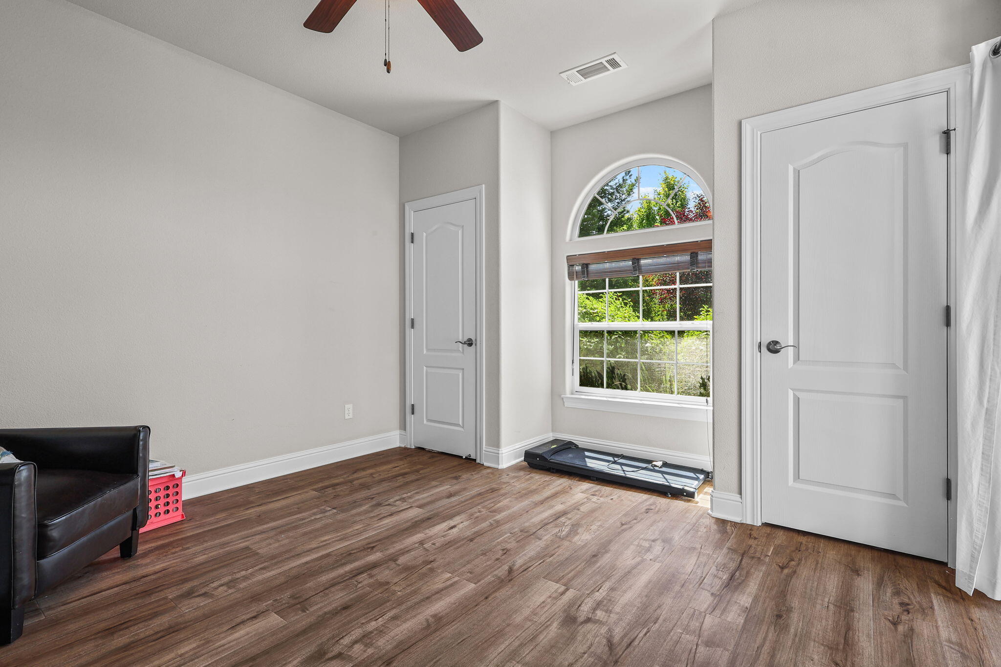 3641 Deuce Way Redding, CA 96002 - Photo 22 of 31 7-web-or-mls-8Q0A9590_1