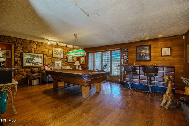 $1,299,999 | 4206 Bristol Highway, Johnson City, TN 37601