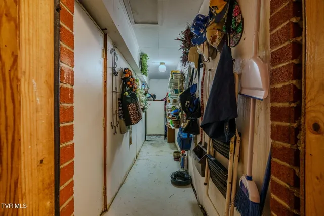 $1,299,999 | 4206 Bristol Highway, Johnson City, TN 37601