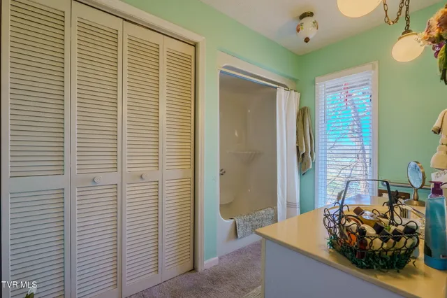 $1,299,999 | 4206 Bristol Highway, Johnson City, TN 37601