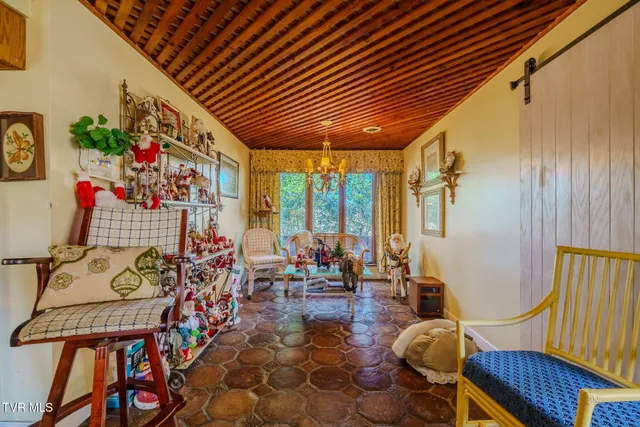 $1,299,999 | 4206 Bristol Highway, Johnson City, TN 37601