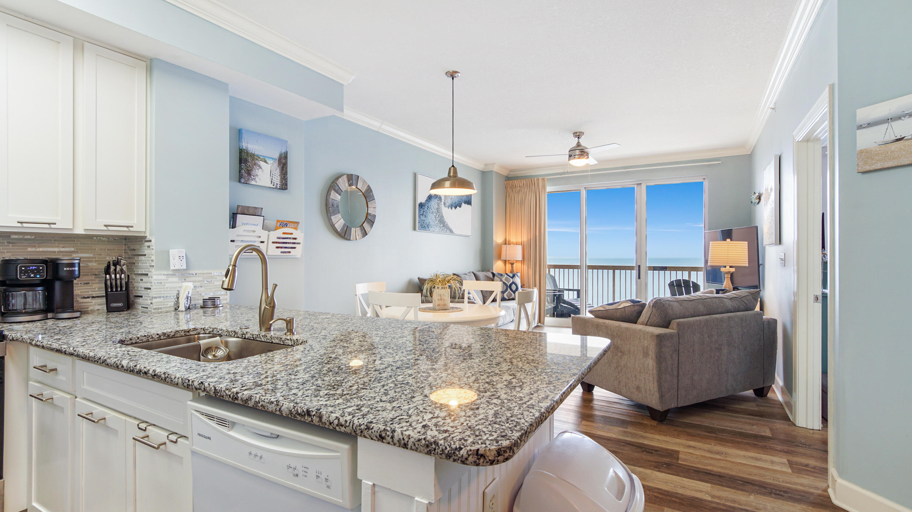 14825 Front Beach Road, Unit 2307 Panama City Beach, FL 32413 - Photo 10 of 32 Kitchen