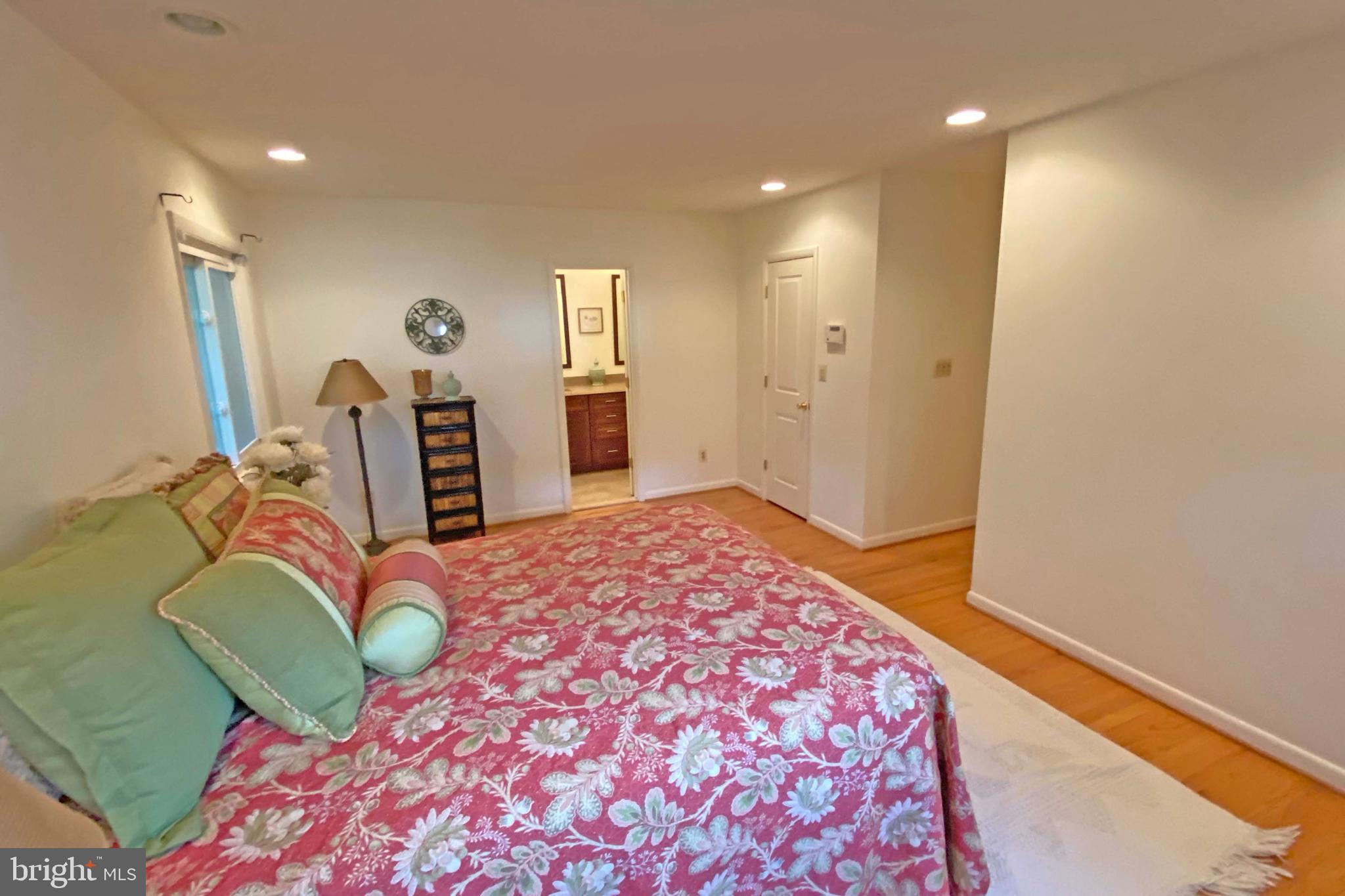 2344 Paddock Lane Reston, VA 20191 - Photo 15 of 30