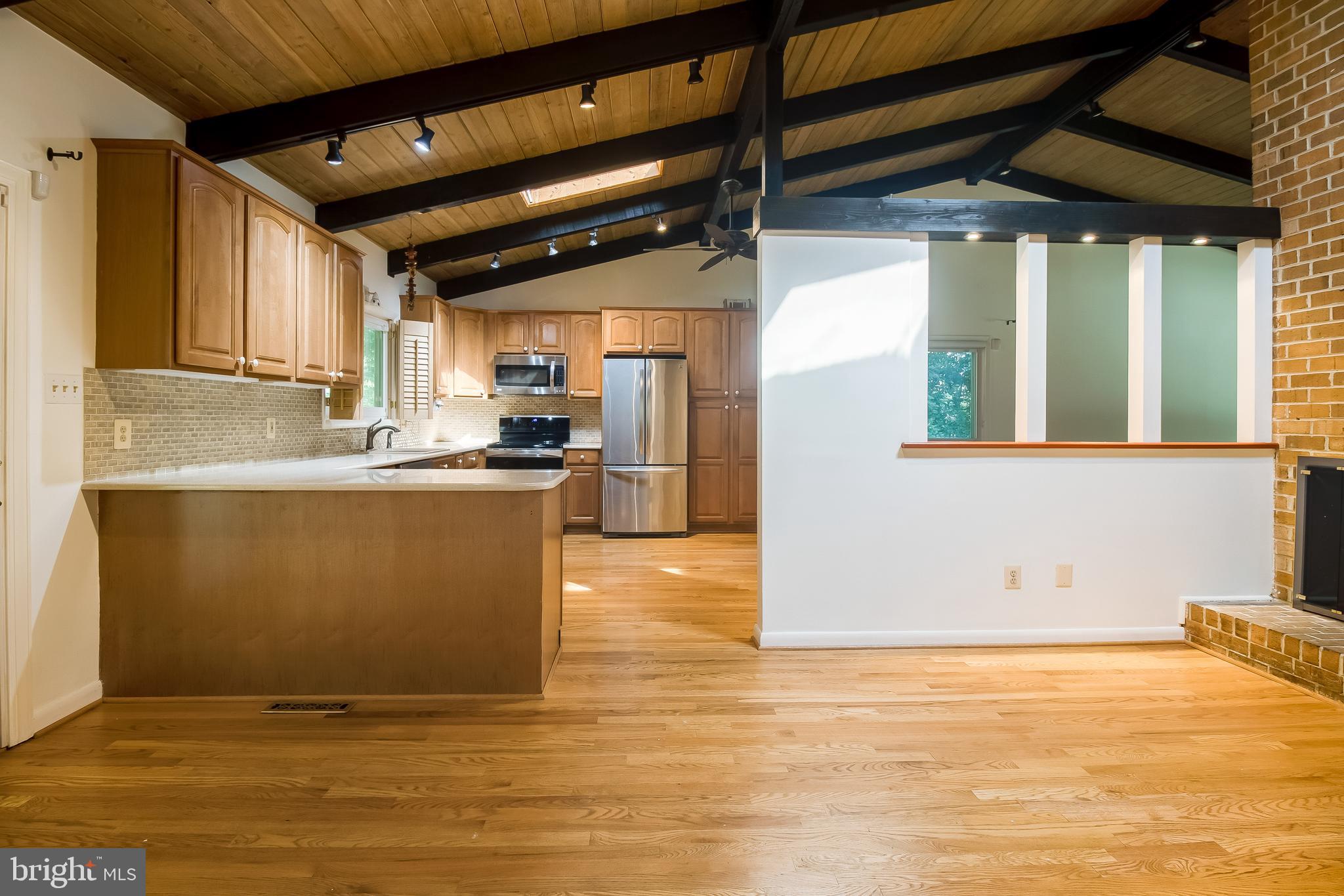 2344 Paddock Lane Reston, VA 20191 - Photo 5 of 30 Open dining room/kitchen