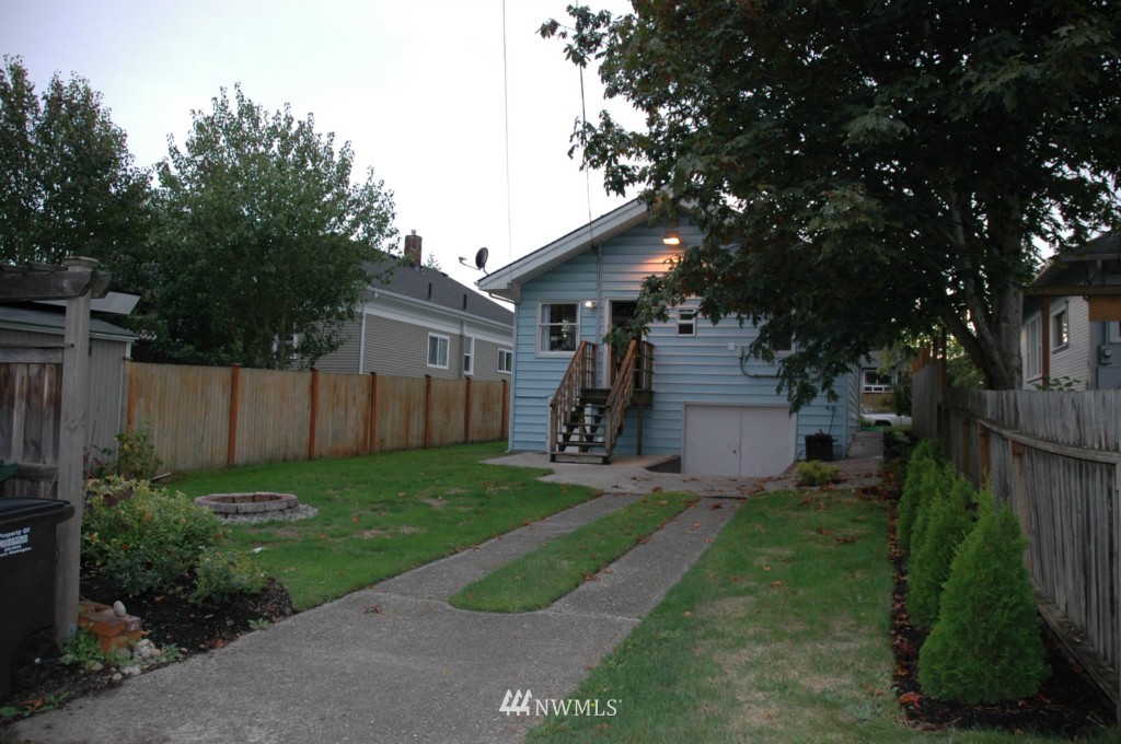 1525 Rockefeller Avenue Everett, WA 98201 - Photo 4 of 14
