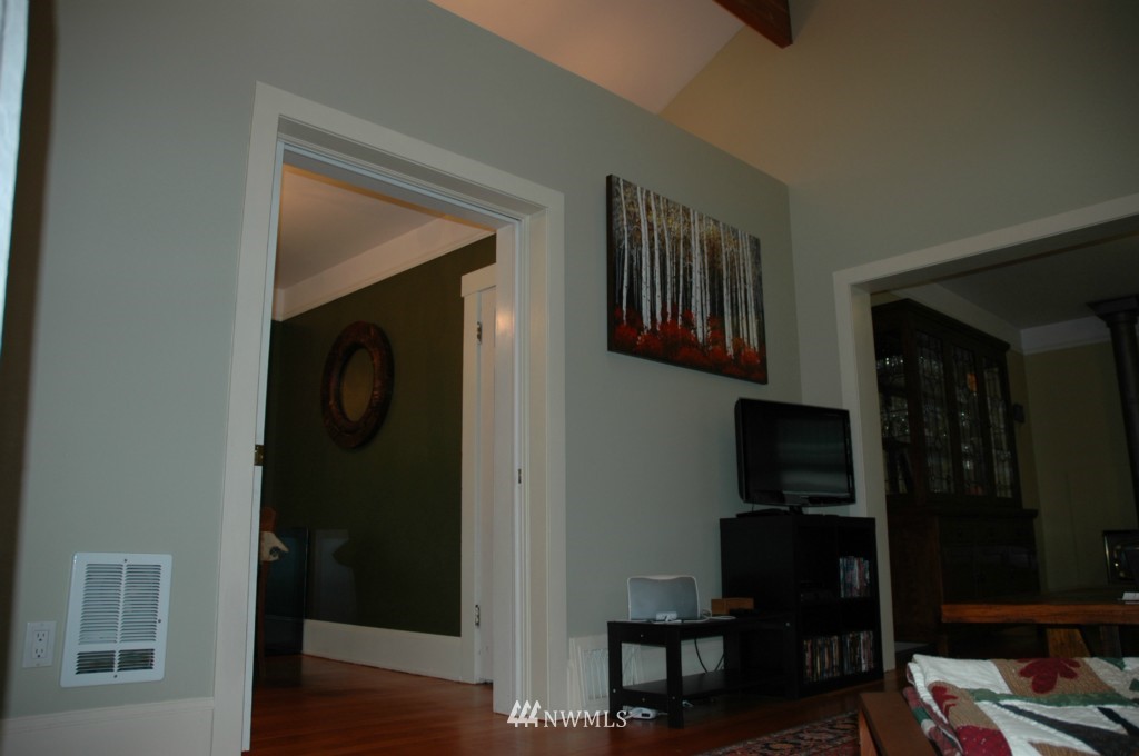 1525 Rockefeller Avenue Everett, WA 98201 - Photo 7 of 14